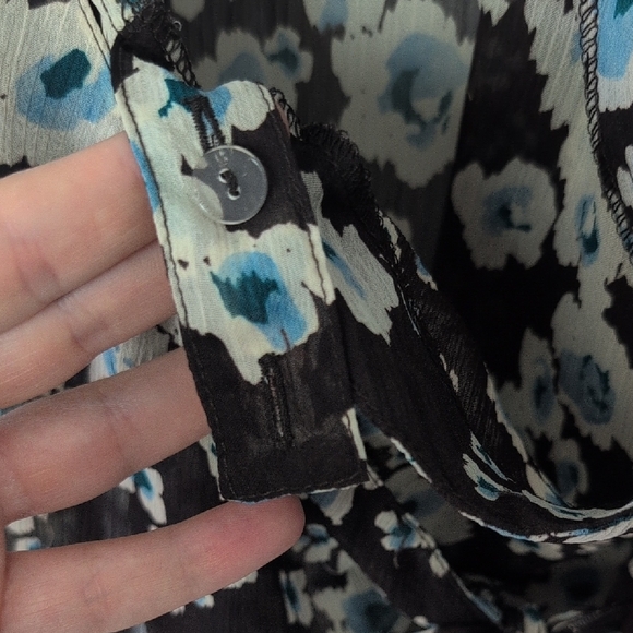 Elegant, Floral Black and Blue Women's Adjustable Wrap Top, XL - Picture 6 of 9